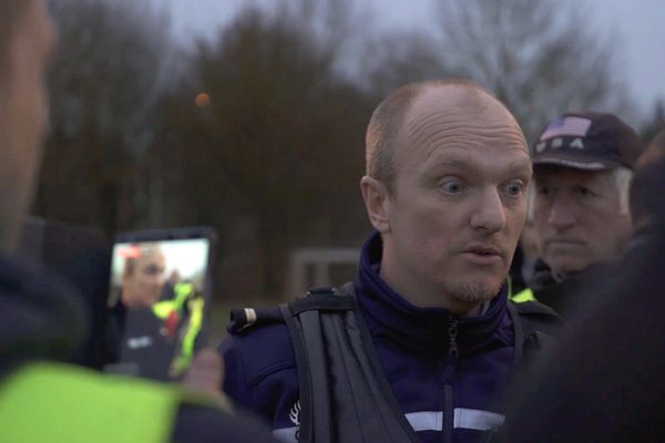 Photo d'un homme du film Un peuple